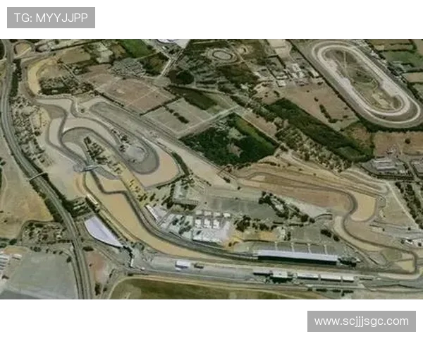 足球世界的风云变幻：从传奇球员到战术革新解析全景式赛事发展趋势