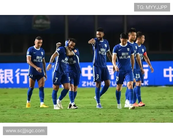 上海足球队强势领跑联赛积分榜60分优势引发热议